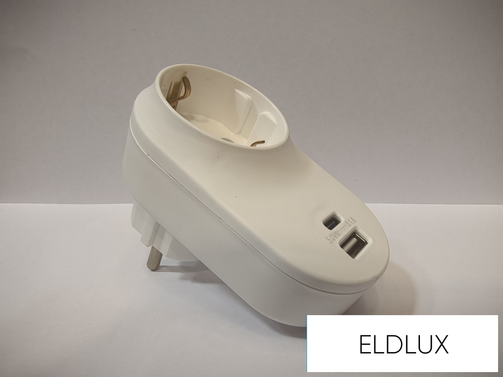 Elosztó 1x type F + 1x USB type A + 1x USB type-C IP20