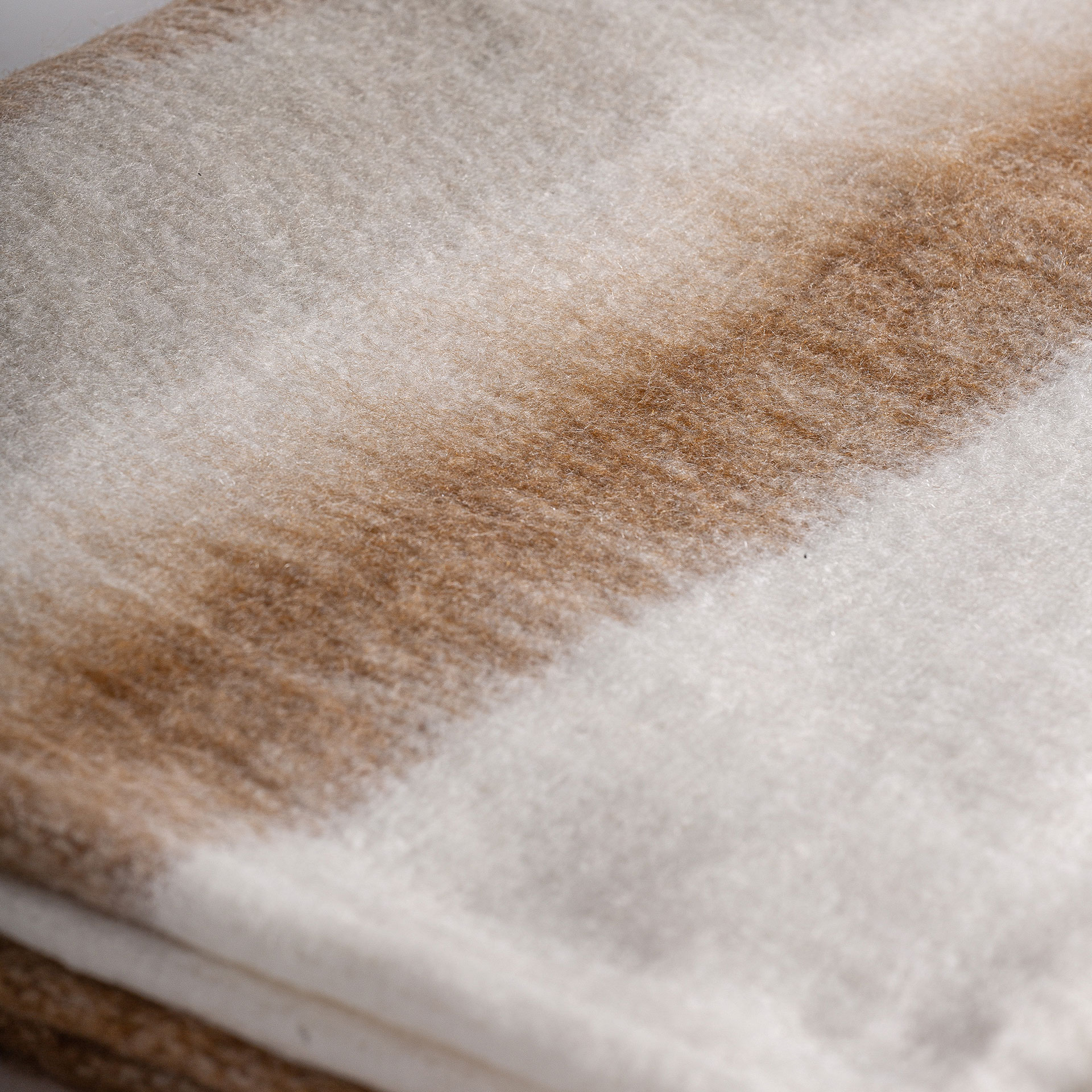 DIONE Pléd DIONE Pléd