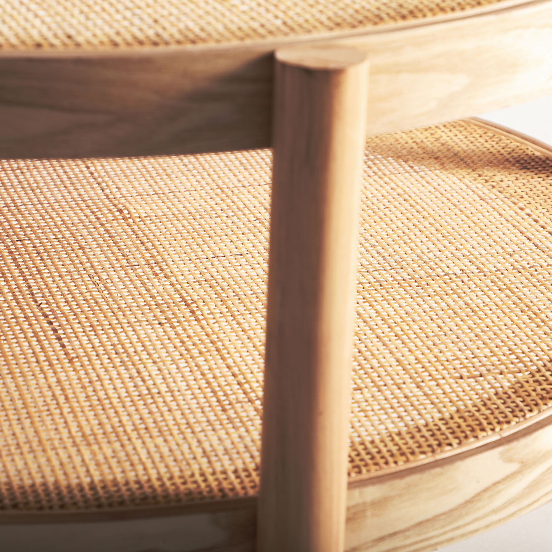 IKLA Dohányzóasztal