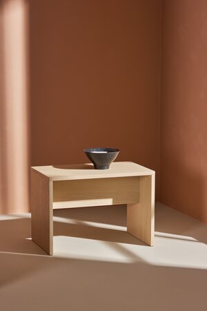 deLOHN Juni Dohányzóasztal