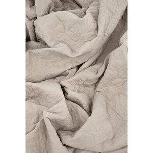 deLOHN Niki Ágynemű