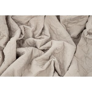 deLOHN Niki Ágynemű